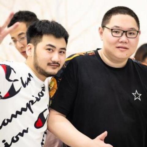 (雷霆半月斩是谁的绝技)雷霆半月斩，无敌神威！勇士豪情之所在，传奇继续写就