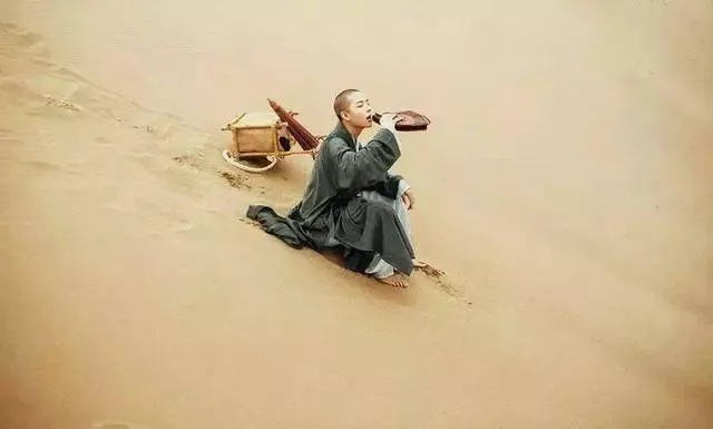 (两脚踏翻红尘路)两脚踏翻尘世路,寻觅生命的真谛与意义 (两脚踏翻红尘路)两脚踏翻尘世路,寻觅生命的真谛与意义