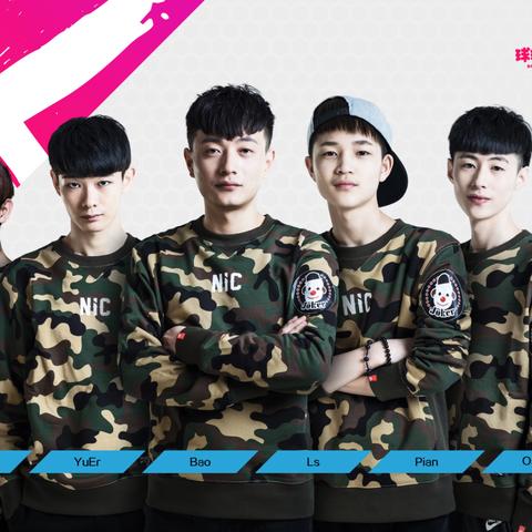 (球球射击游戏)挑战丛林BOSS，体验球球射击大作战打败最强敌人的刺激战斗！