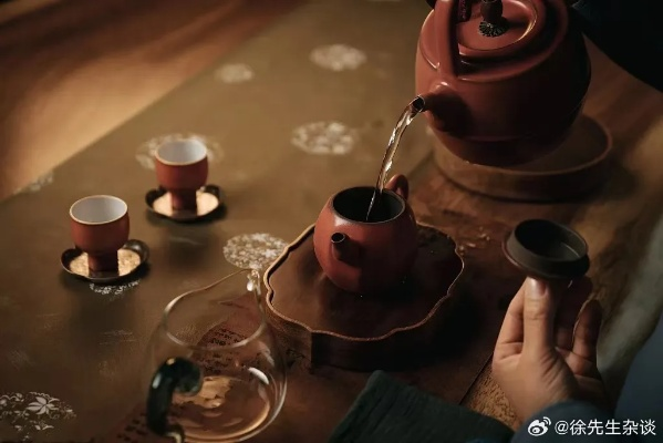 深度解读情感语言：从咖啡冲不冲揭示对方内心的潜台词与真实情感