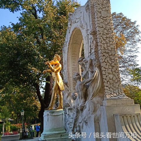 探讨古典乐对男子美少年精神成长影响:以贝多芬青少年时期的人格塑造为例 探讨古典乐对男子美少年精神成长影响:以贝多芬青少年时期的人格塑造为例