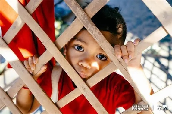 (弃儿和孤儿的区别)弃儿孤城：如何留下痕迹，让记忆永存？