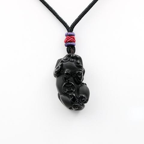 (水晶的各种功效与禁忌)水晶的作用与功效：解压缓解压力、提升能量平衡及心灵力量。
