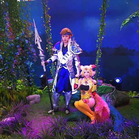 (赵云 cos)穿越时空的英雄！cosplay赵云，展现战场上的英姿风采