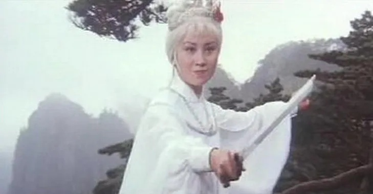 (白发魔女传80版电影演员)怀旧旋律重温经典：1980年版白发魔女传片头曲的魅力与影响探讨