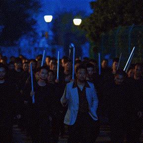 (你瞅啥是我你爹表情包)你瞅啥呢是我你爹？别逗了，我才是这里的老大！